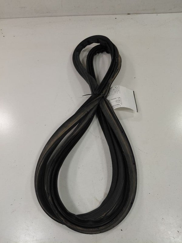 Kia Soul Trunk Lid Hatch Door Rear Back Rubber Seal  2017 2018 2019 OE