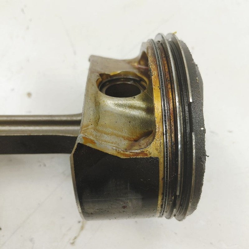 Cadillac XTS Single Piston With Connecting Rod       3.6 2016 2017 201