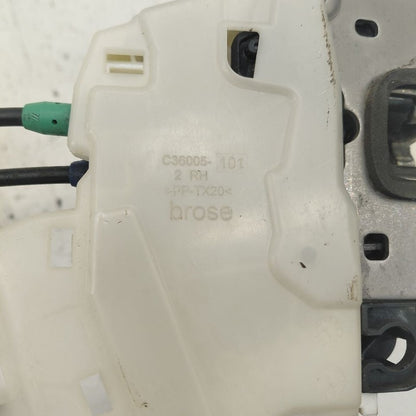 2018 Fiat 500 X Model Door Latch Lock Right Passenger Front