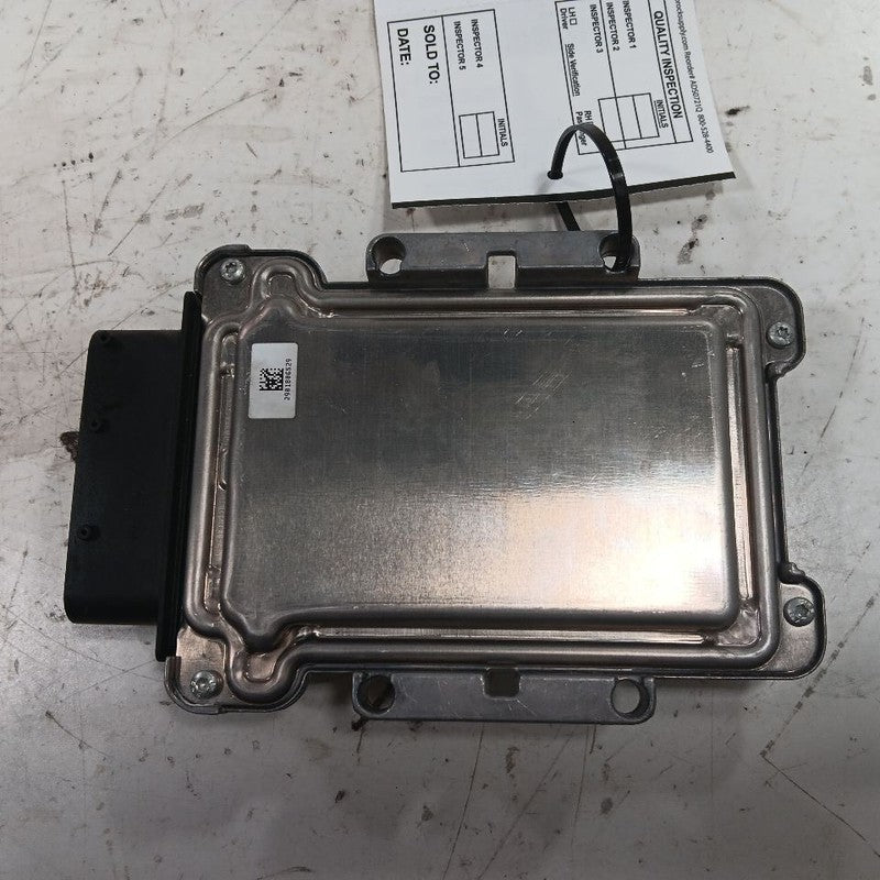 Jeep Renegade 4x4 Driveline Differential Control Module {046341600}  2