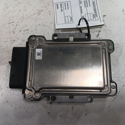 Jeep Renegade 4x4 Driveline Differential Control Module {046341600}  2