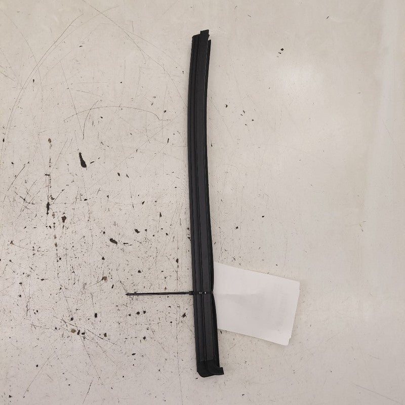 Buick Encore GX Left Rear Weather Strip Interior  2022 2023 2024 2025