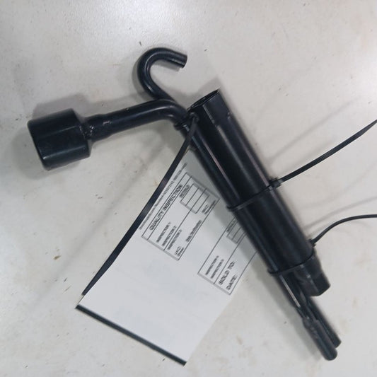 Kia Sorento Spare Tire Changing Wrench Tool  2018 2017 2016