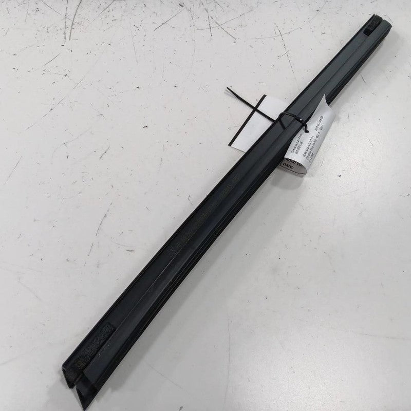 Jeep Compass Right Rear Weather Strip Interior 2017 2018 2019 2020 2021 2022