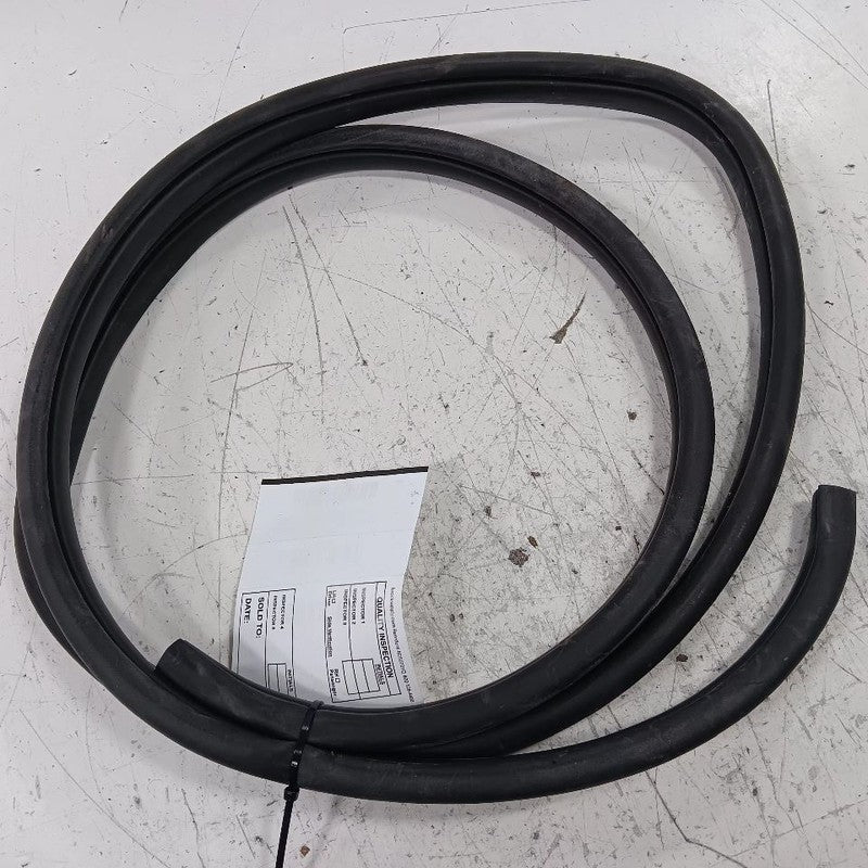Hyundai Accent On Body Door Jamb Seal Rear Left Back 2014 2015 2016 20