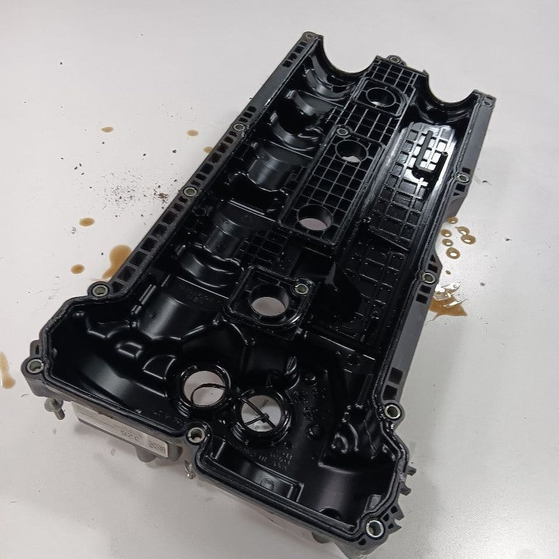 Ford Mustang 2.3 Engine Cylinder Head Valve Cover  2015 2016 2017