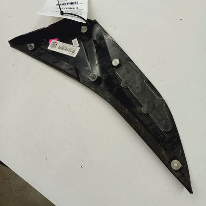 Chevy Volt Passenger Right Front Fender Trim {23410381} 2019 2018 2017