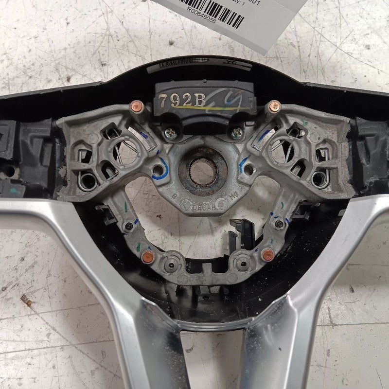 Steering Wheel non-heated Fits 20-24 Nissan Kicks