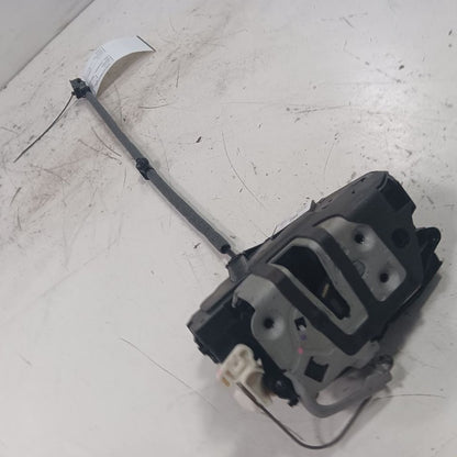 Ford Focus Door Latch Lock Right Passenger Front  2018 2017 2016 2015 