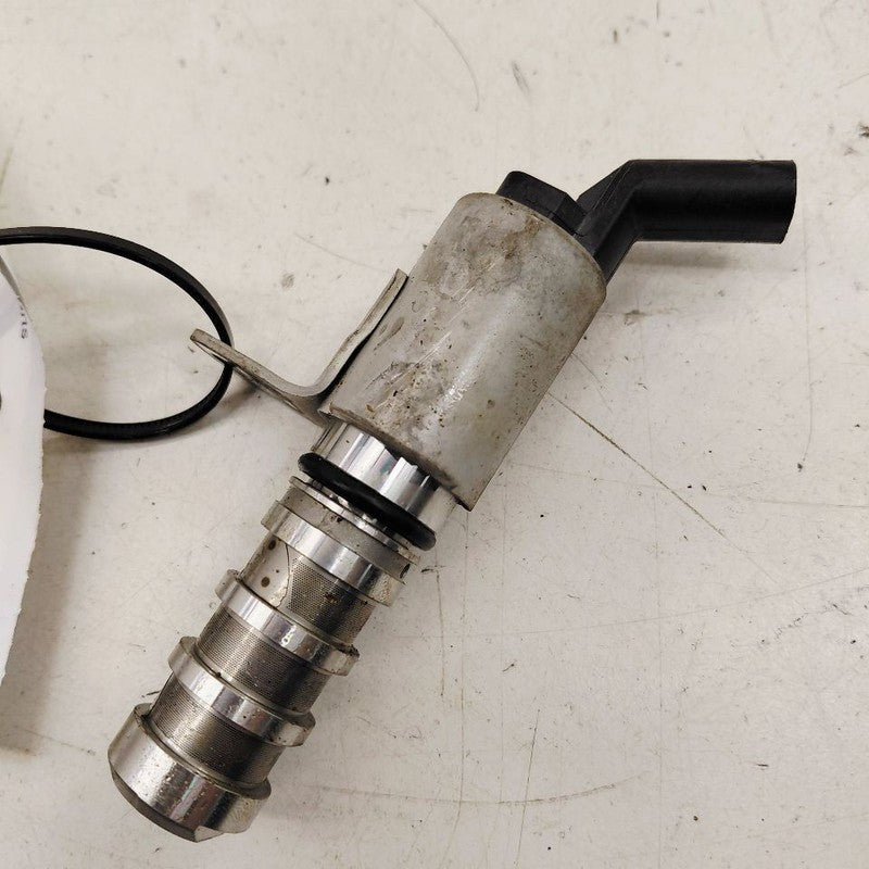 Chevy Volt Variable Timing Gear Oil Control Valve Solenoid Cylinder He