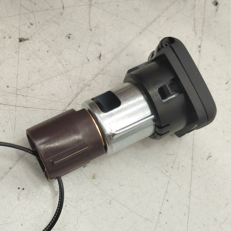 Chevy Volt 12V Power Port Socket  2019 2018 2017 2016