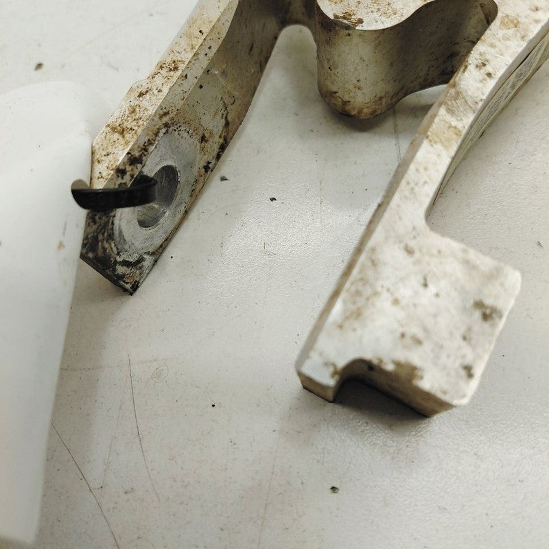 Chevy Trailblazer Engine Motor Mount Rear Back  1.3 2023 2022 2021