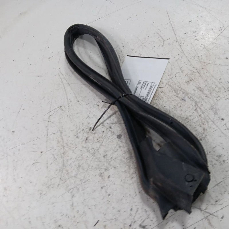 Subaru BRZ On Door Seal Rubber Left Driver Front  2013 2014 2015 2016 