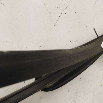 Chrysler 300 Door Glass Window Seal Rubber Right Passenger Front  2017
