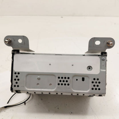Audio Equipment Radio Receiver AM-FM-MP3 9 Speaker System 19 Ford Edge