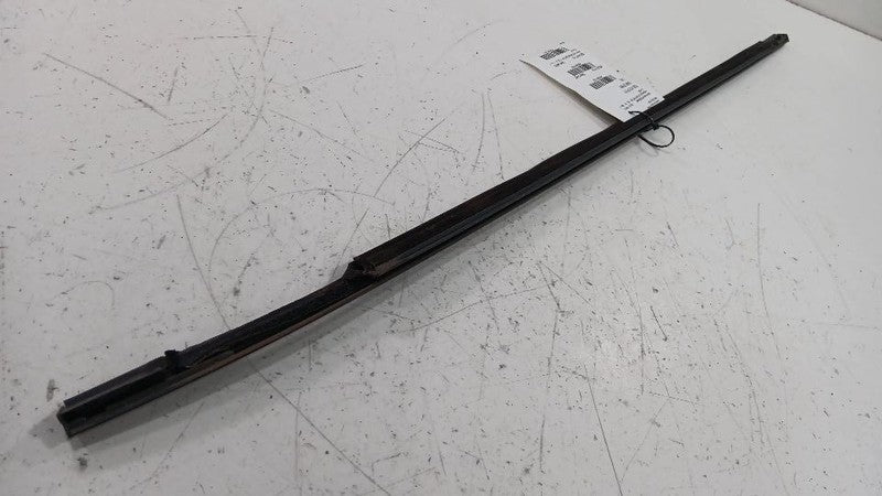 Kia Forte Door Glass Window Weather Strip Trim Front Right Passenger  