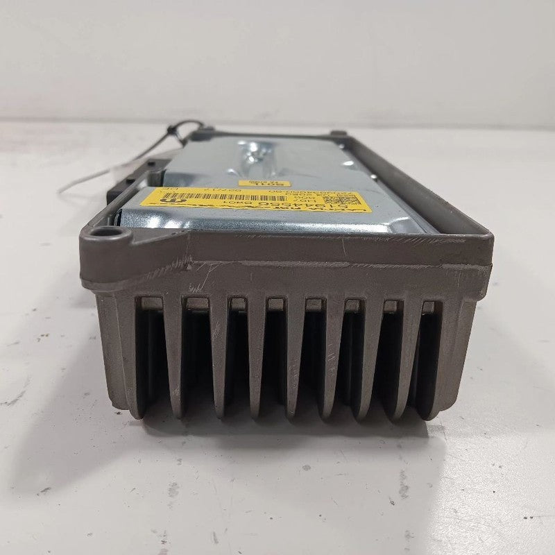 Fiat 500  Audio Equipment Radio Amplifier { 51944556 } 2018 OEM