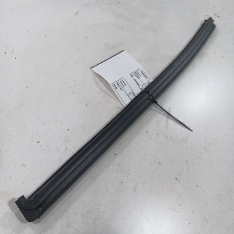 Chevy Trailblazer Right Rear Weather Strip Interior  2021 2022 2023 OE