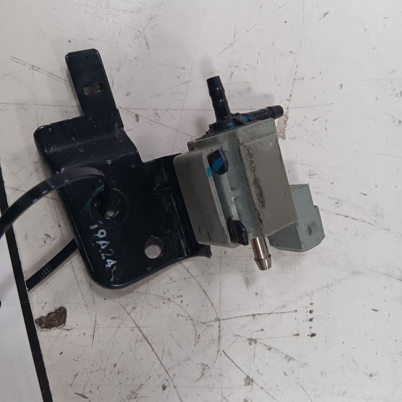 Kia Optima Turbocharger Boost Solenoid {39400-2C300} 2020 2019 2018 2017