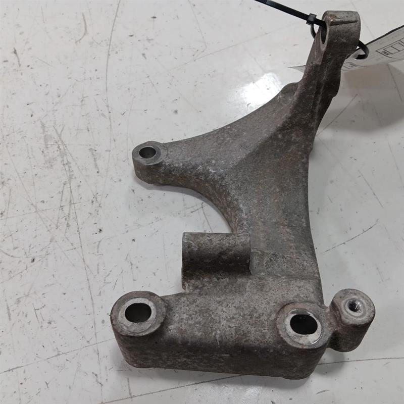 Jeep Renegade Transfer Case Mount Bracket 2.4L 2015 2016 2017 2018