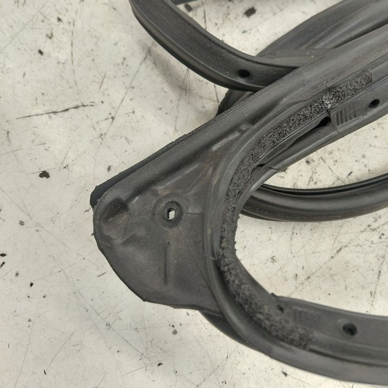 Nissan Versa On Door Seal Rubber Right Passenger Front  2019 2018 2017