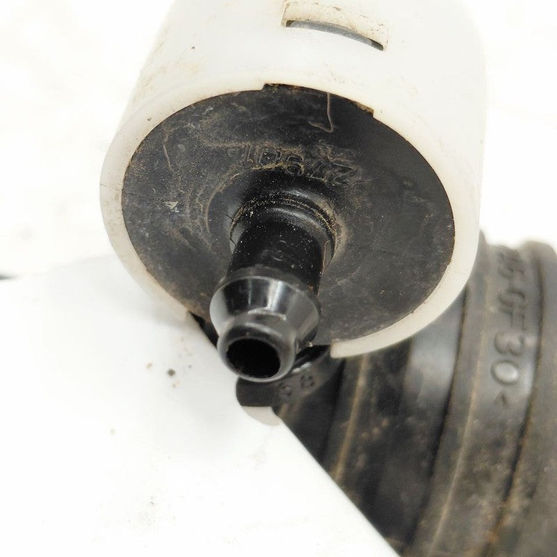 Chevy Trailblazer Windshield Washer Fluid Reservoir Motor Pump Electri