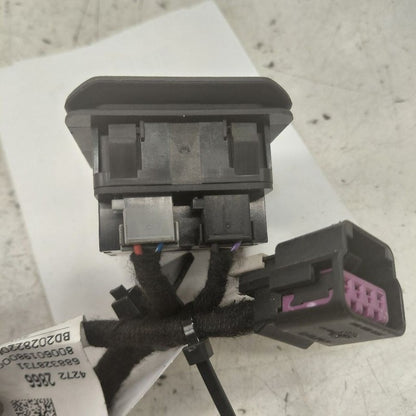 Chevy Trax 120V Plug In {13332854} 2022 2021