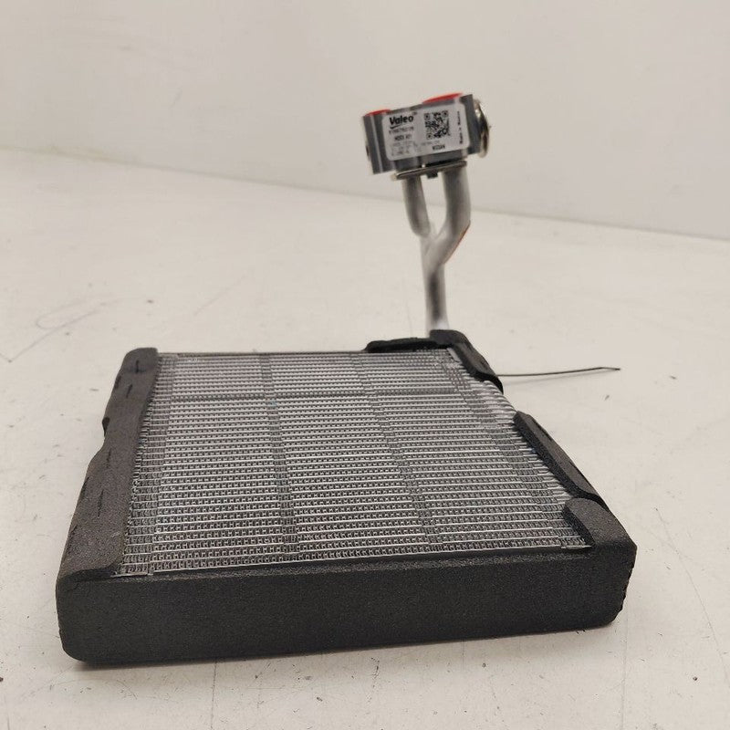 Air Conditioning AC Evaporator Manual Temperature Control CVT 22-24 Ni