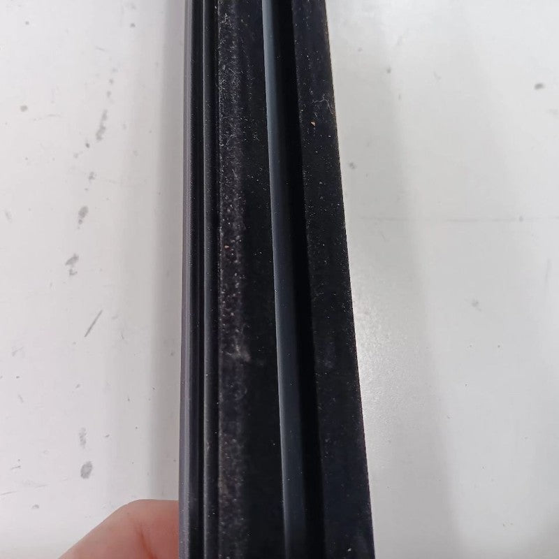 Jeep Compass Left Front Weather Strip Interior  2021 2020 2019 2018 2017