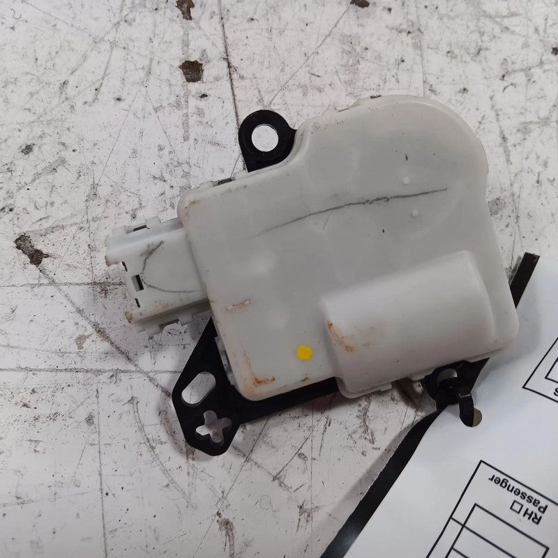 Ford Taurus Flap Door Motor Heater AC Door Actuator  2019 2018 2017 20