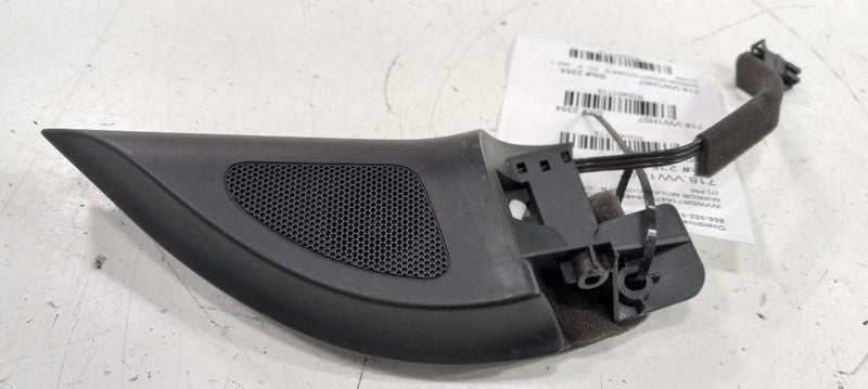Volkswagen Rabbit Mirror Mount Cover Door Trim Right Passenger 2006 20