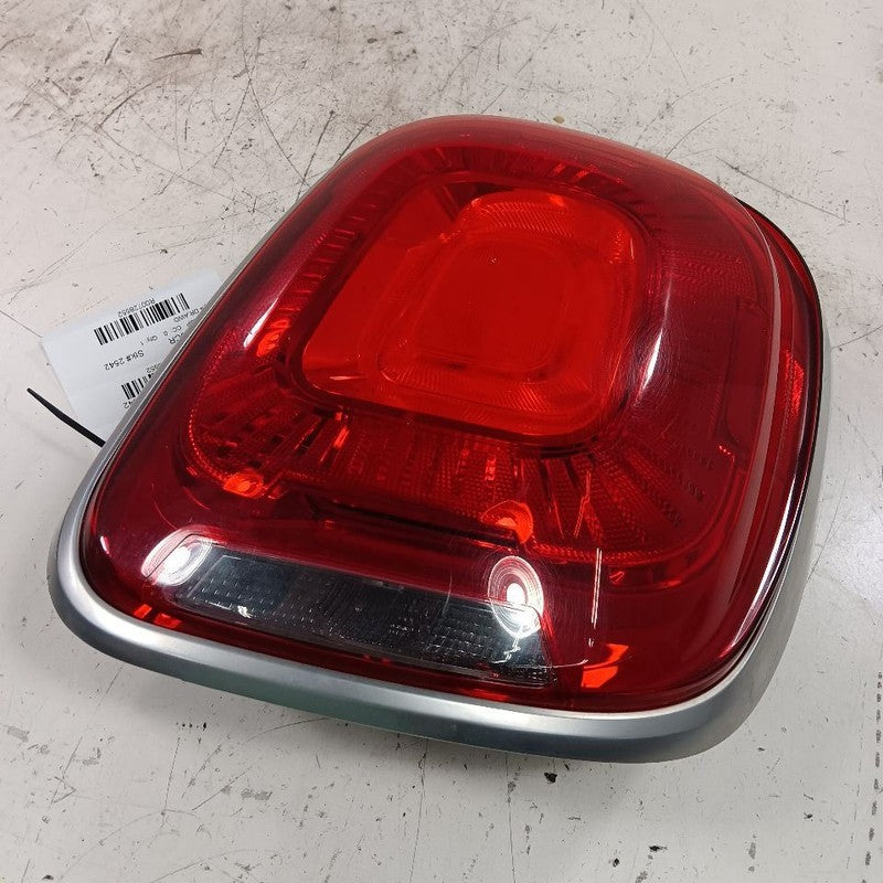 Passenger Tail Light 4 Door X Model Clear Lens Fits 16-17 FIAT 500