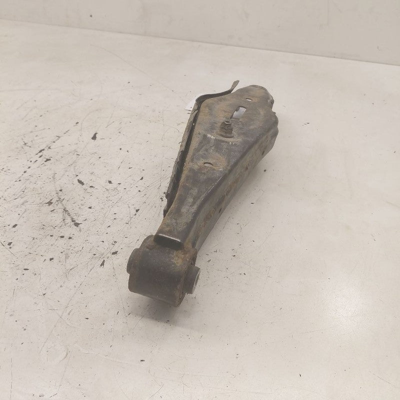 Left Rear Lower Control Arm Spring Seat Fits 19-20 Hyundai Santa Fe