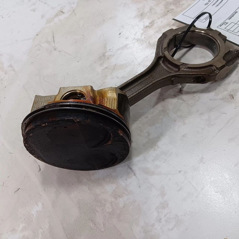 INFINITI Q50 3.7 Single Piston With Connecting Rod   2014 2015 2016 2017 2018