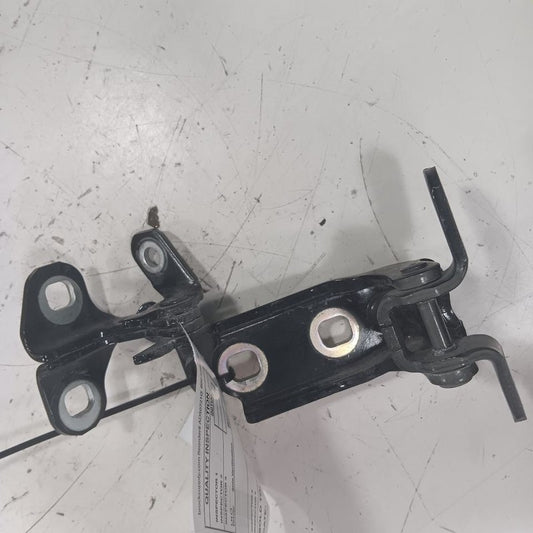 Chevy Trailblazer Door Hinge Set Left Driver Rear  2021 2022 2023 2024 2025