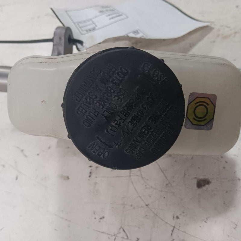 D60101CX5A Brake Master Cylinder With Adaptive Cruise Fits 14-17 INFINITI QX50