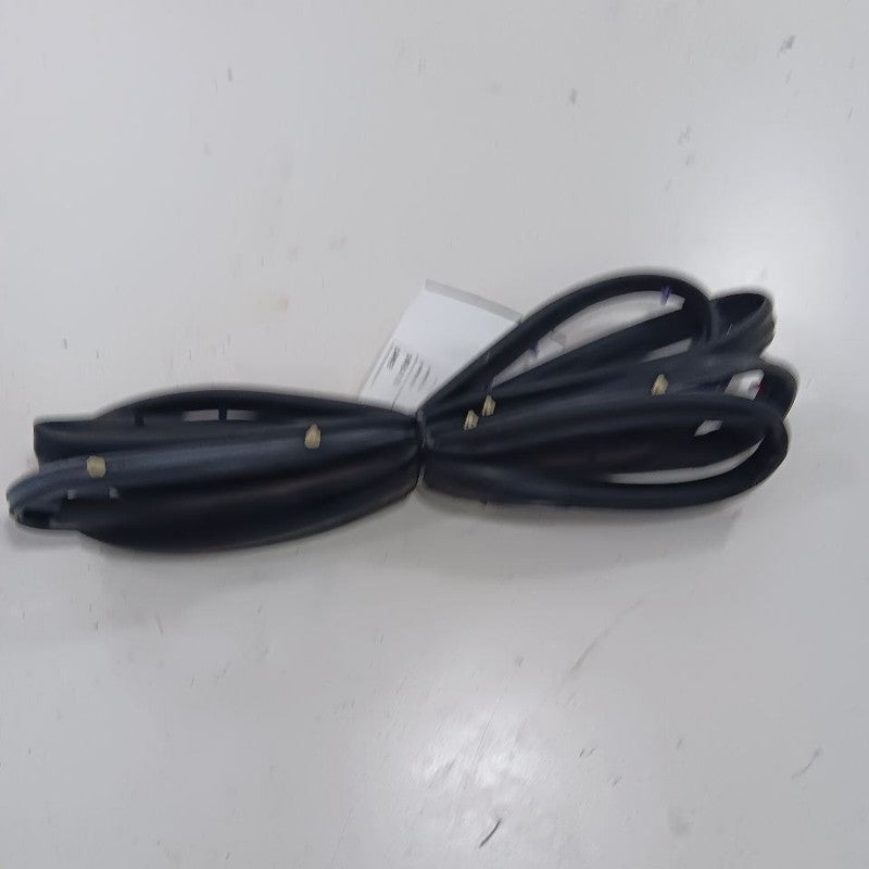 Jeep Cherokee On Door Seal Rubber Left Driver Front  2015 2016 2017 OE