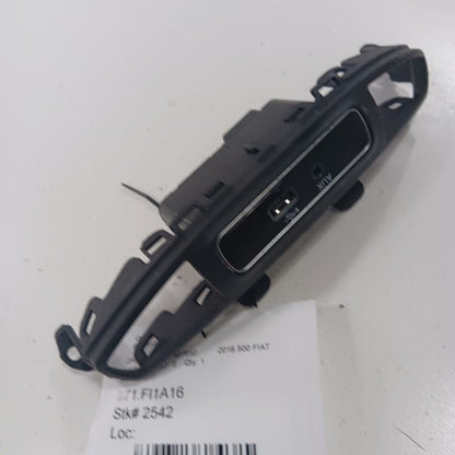 Fiat 500 USB Plug In Hub Port  2016 2017 OEM