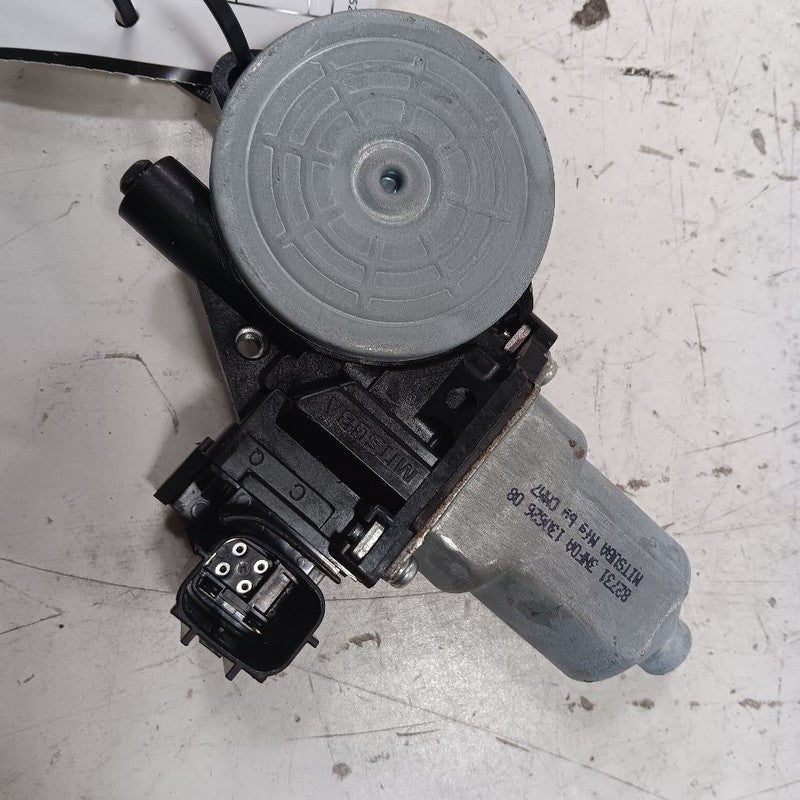 Passenger Right Rear Power Window Motor Fits 13-23 Nissan LEAF OEM