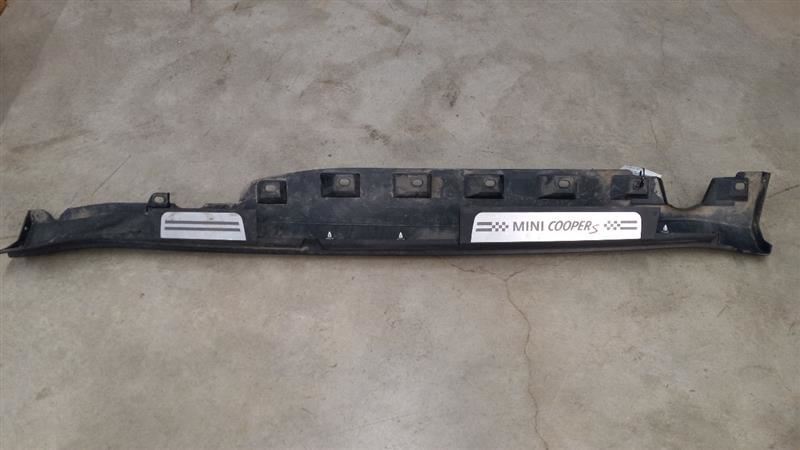 Countryman Rocker Panel Trim Cover Molding Skirt Right Passenger Side 2011 2012 