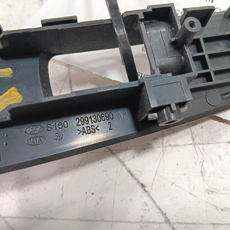Kia Soul Window Switch Bezel Left Rear 2017 2018 2019 OEM