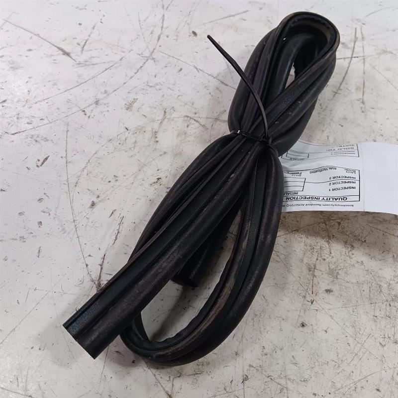 Subaru Legacy Cowl Vent Panel Hood Rubber Seal  2020 2021 2022 2023 20