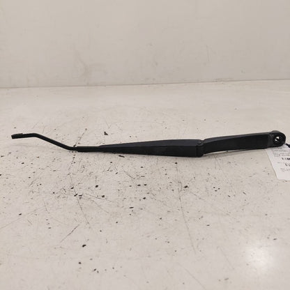 Nissan Versa Windshield Wiper Arm Left Driver  2019 2018 2017 2016