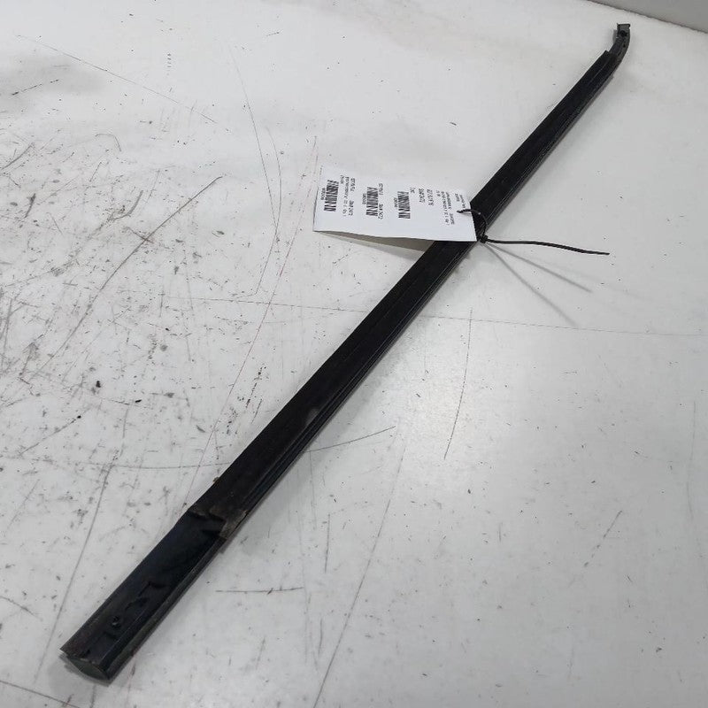 Kia Forte Door Glass Window Weather Strip Trim Front Left Driver  2014
