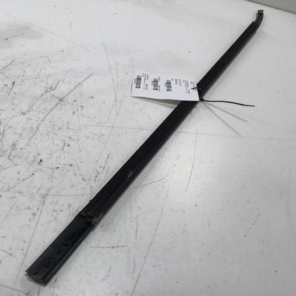 Kia Forte Door Glass Window Weather Strip Trim Front Left Driver  2014
