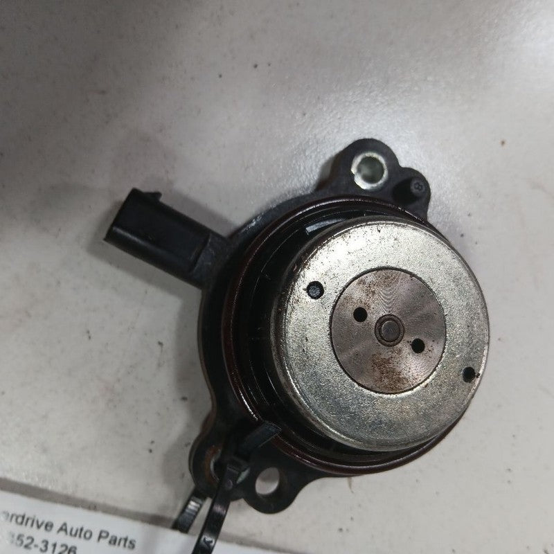 Chevy Trailblazer Variable Timing Oil Control Valve Solenoid Cylinder Head 2021