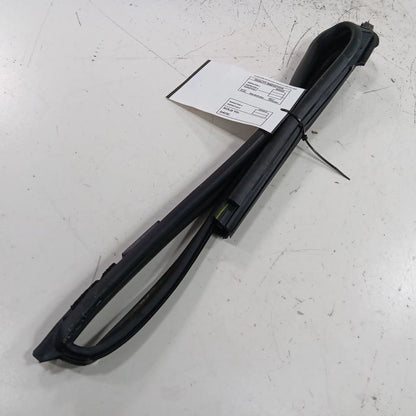 Nissan Versa Door Glass Window Seal Rubber Left Rear Back  2023 2022 2021