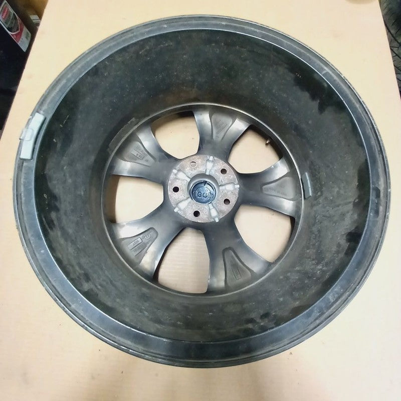 Wheel Rim 18x7 5 Spoke Polished Face With Gray Pockets Fits 19 Jeep Ch