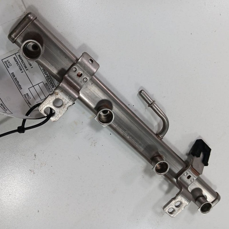 Jeep Compass 2.4 Fuel Rail Injection Injector Mount Bar  2018 2019 202