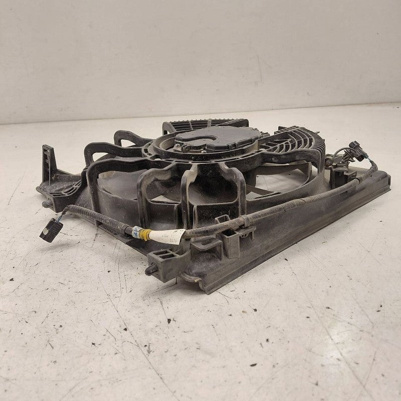 Passenger Right Radiator Cooling Fan Motor Fits 18-21 Honda Clarity
